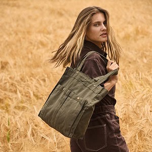 Tas met dubbel voorvak